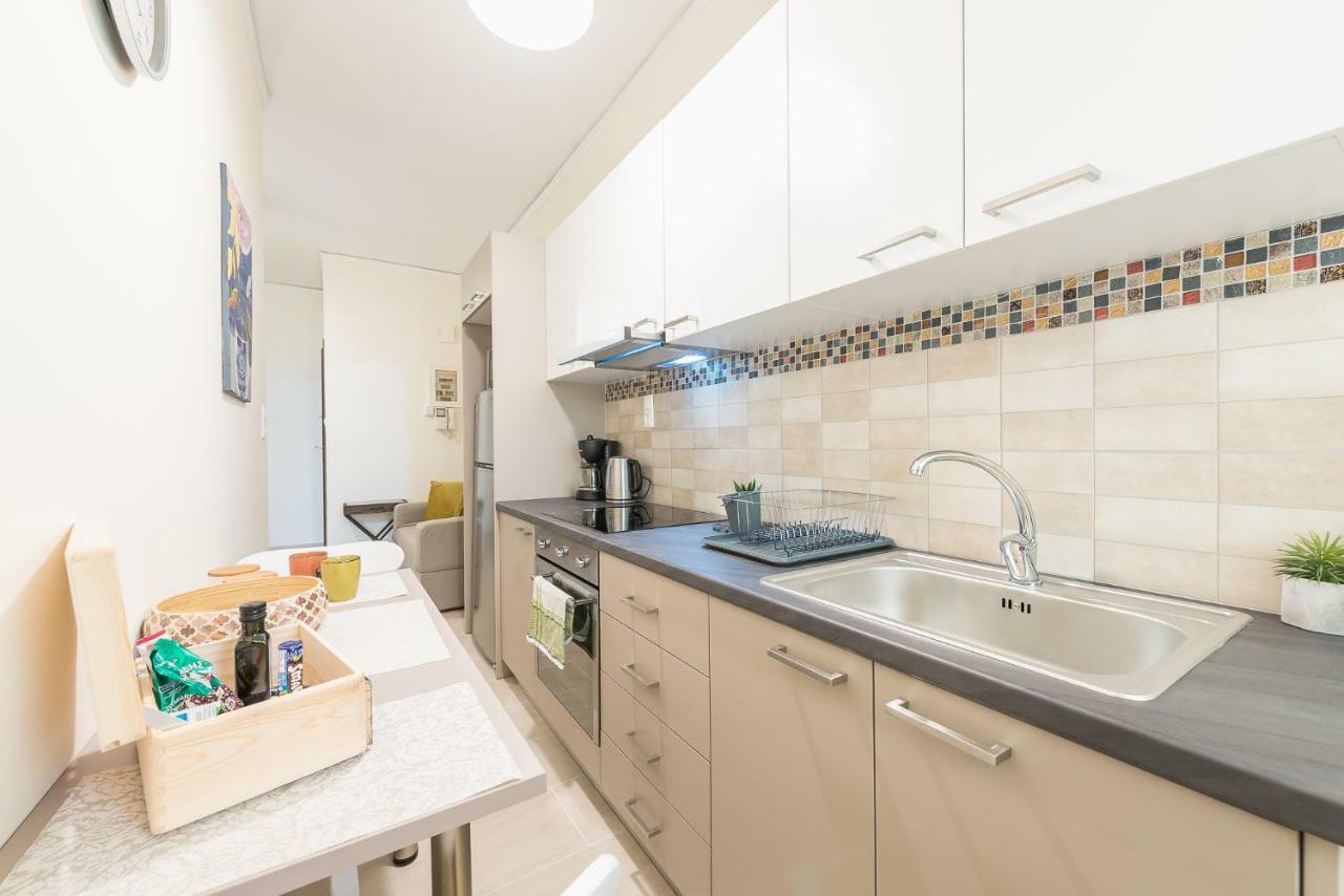 Stylish Kerameikos Apartment By Cloudkeys Athens Ngoại thất bức ảnh